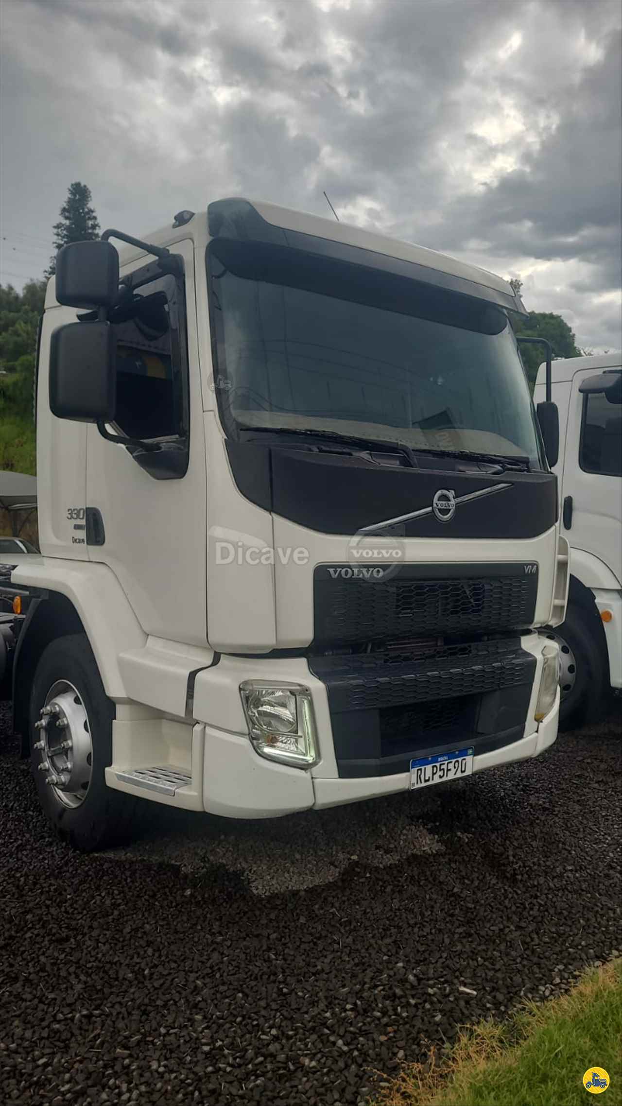 CAMINHAO VOLVO VOLVO VM 330 Chassis BiTruck 8x2 Dicave Viking Center - Volvo ITAJAI SANTA CATARINA SC